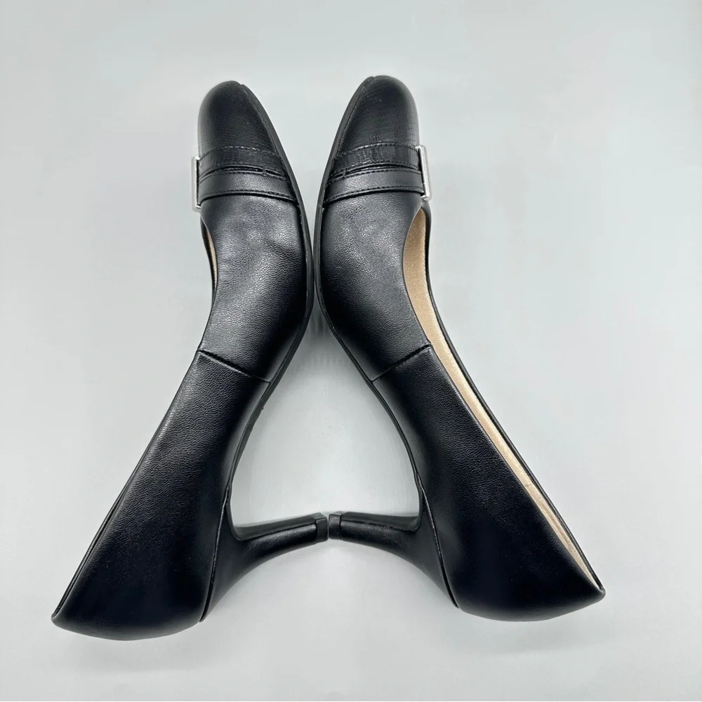 Life Stride Black Flats with Silver Accent